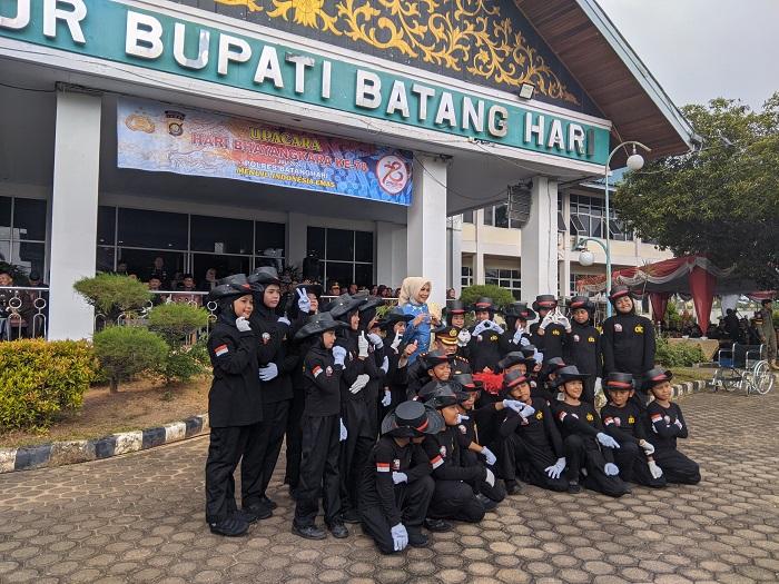 Polres-Batanghari-Gelar-Upacara-Peringatan-Hari-Bhayangkara-ke-78-Tahun.jpg