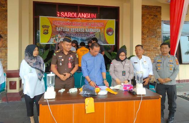 Polres Sarolangun Berhasil Tangkap Kurir Narkoba Asal Riau, Barang Bukti Sabu Setengah Kilogram