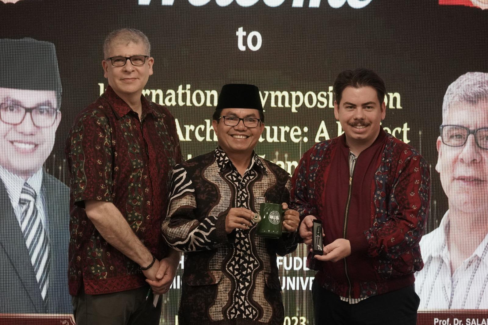 Prof Salah Hassan: Transintegrasi Ilmu adalah Ide yang Luar Biasa di UIN Jambi