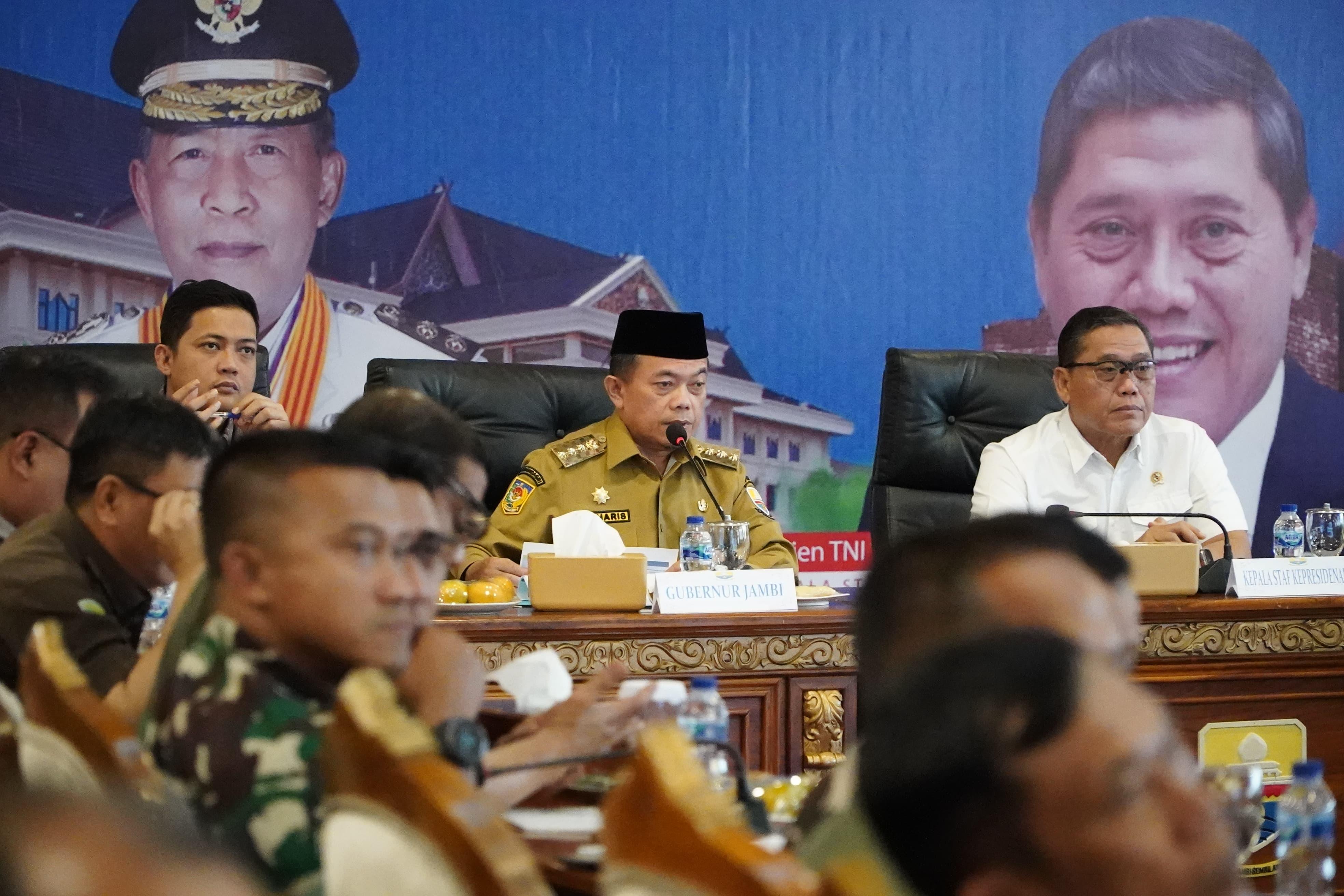 Rapat-Koordinasi-Satgas-Karhutla-dan-Tata-Kelola-Energi-Provinsi-J.jpg