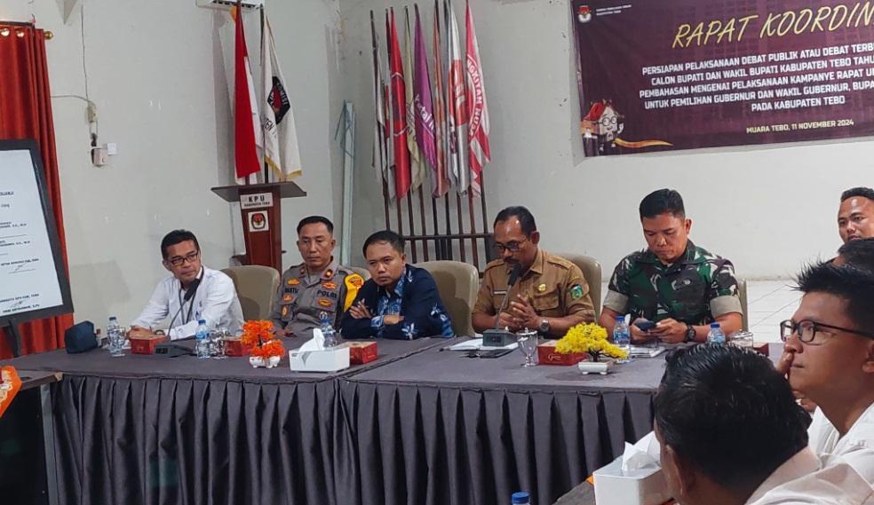 Rapat-debat-calon-kepala-daerah-Cakada-di-Kabupaten-Tebo-kedua.jpg