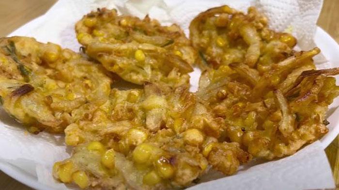 Resep-Bakwan-Jagung-Bawang-Bombay.jpg