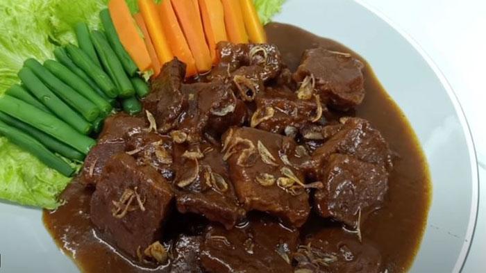 Resep Bistik Daging Sapi Sederhana, Tambahkan Gula Aren