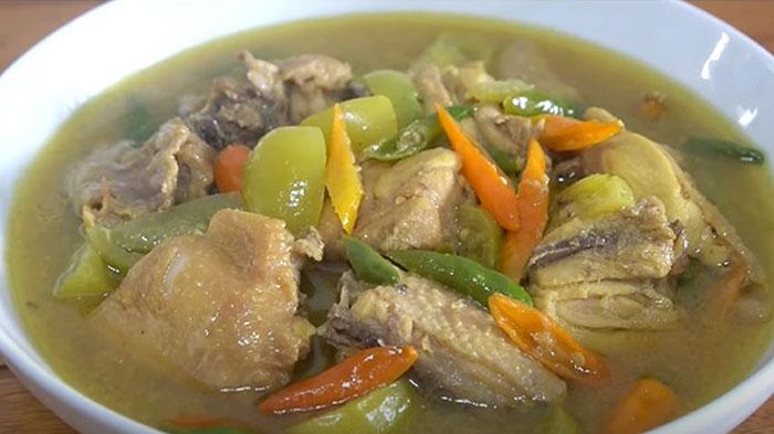Resep Garang Asem Ayam, Tambahkan Tomat Hijau dan Rawit Jelang Matang