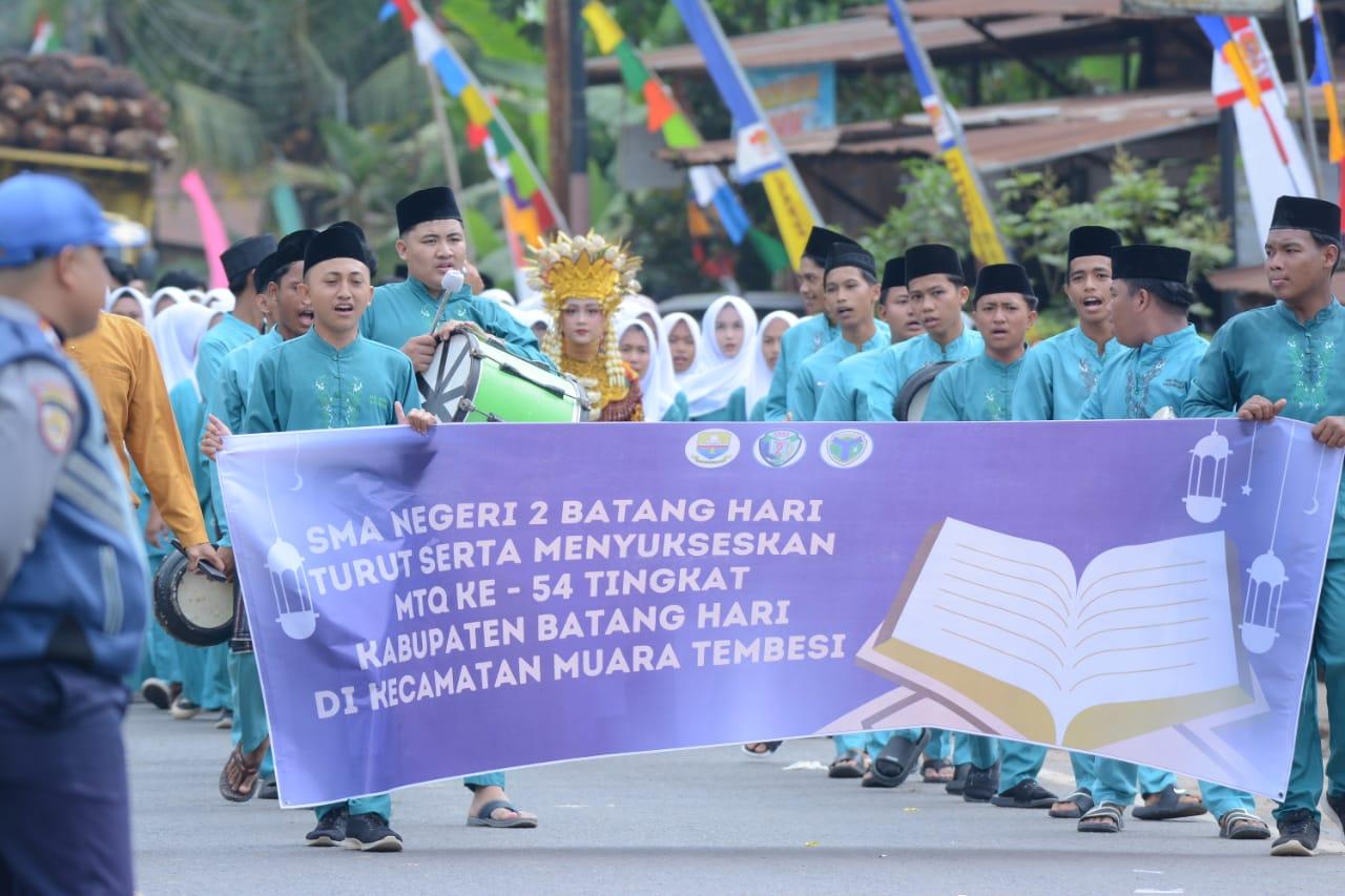 Ratusan Kafilah dan Masyarakat Batanghari Jambi Ramaikan Pawai Ta’aruf MTQ ke-54