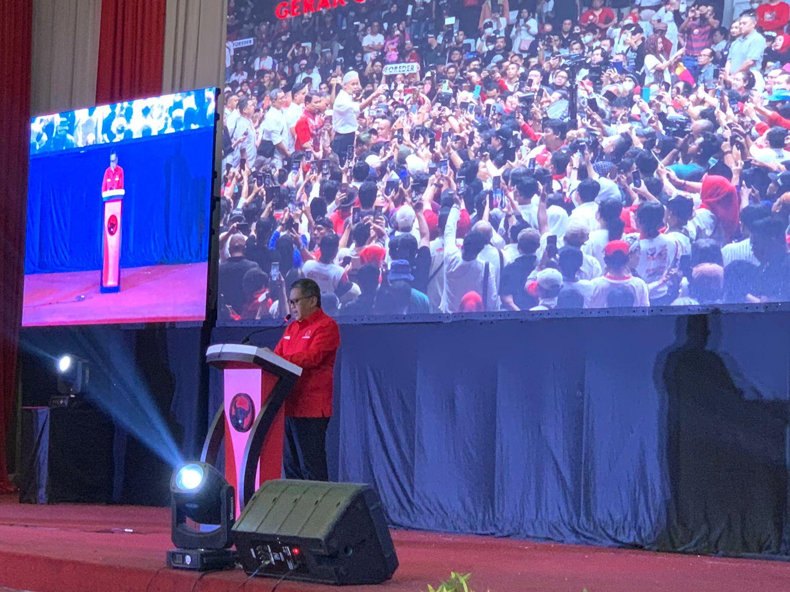 Hasto Tegaskan Kader PDI Perjuangan Solid Dukung Ganjar, Membelot Pecat!