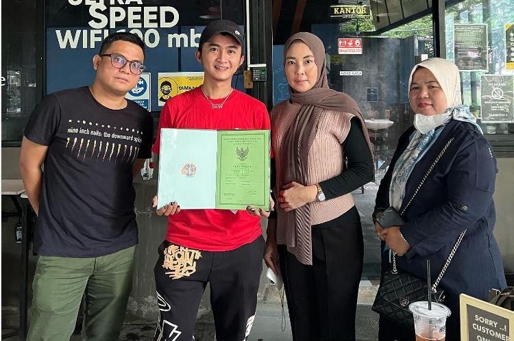 Status Sensen Saat Raffi Ahmad Rekrut Eveline Jadi Asisten Baru Terkuak, Postingannya Disorot