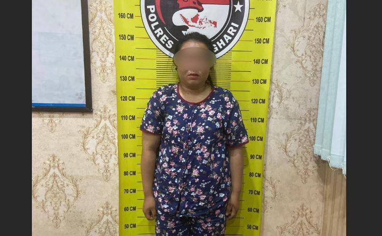 Ibu Muda di Desa Jebak Batang Hari Disergap Tim Kuda Hitam, Lokasi Dikepung - Tribunjambi.com