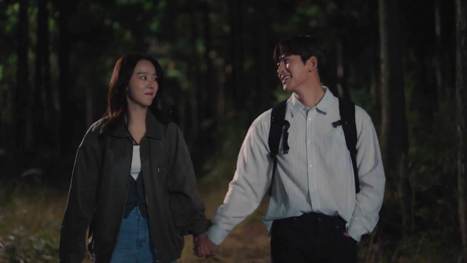 Sinopsis-Welcome-to-Samdal-ri-Episode-12-a.jpg
