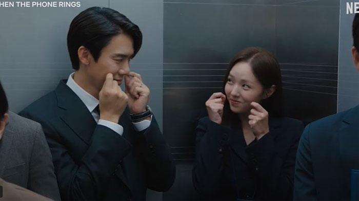 Sinopsis When the Phone Rings Episode 8, Cinta yang Mulai Bersemi