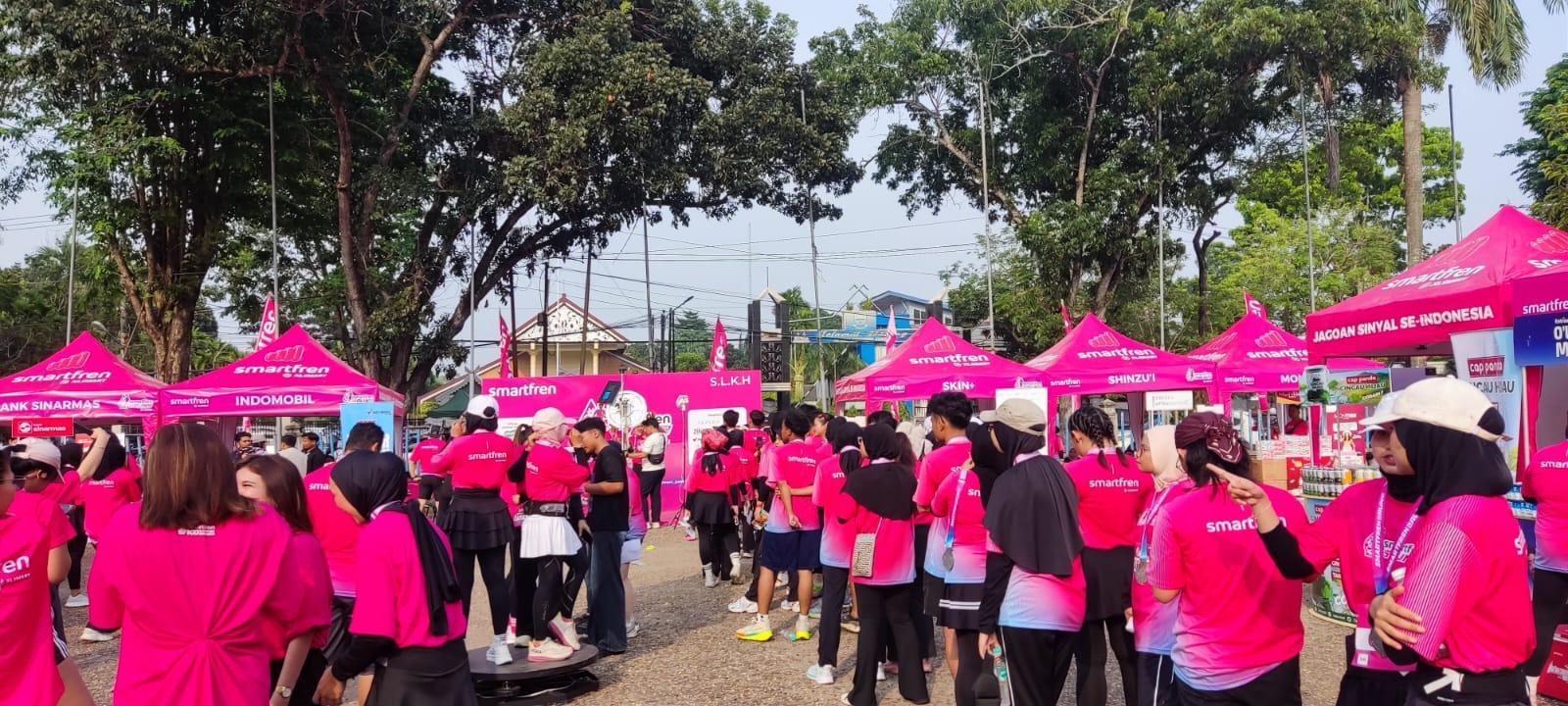 1.000 Lebih Warga Jambi Ikuti Gelaran Smartfren Fun Run di GOR Kota Baru - Tribunjambi.com