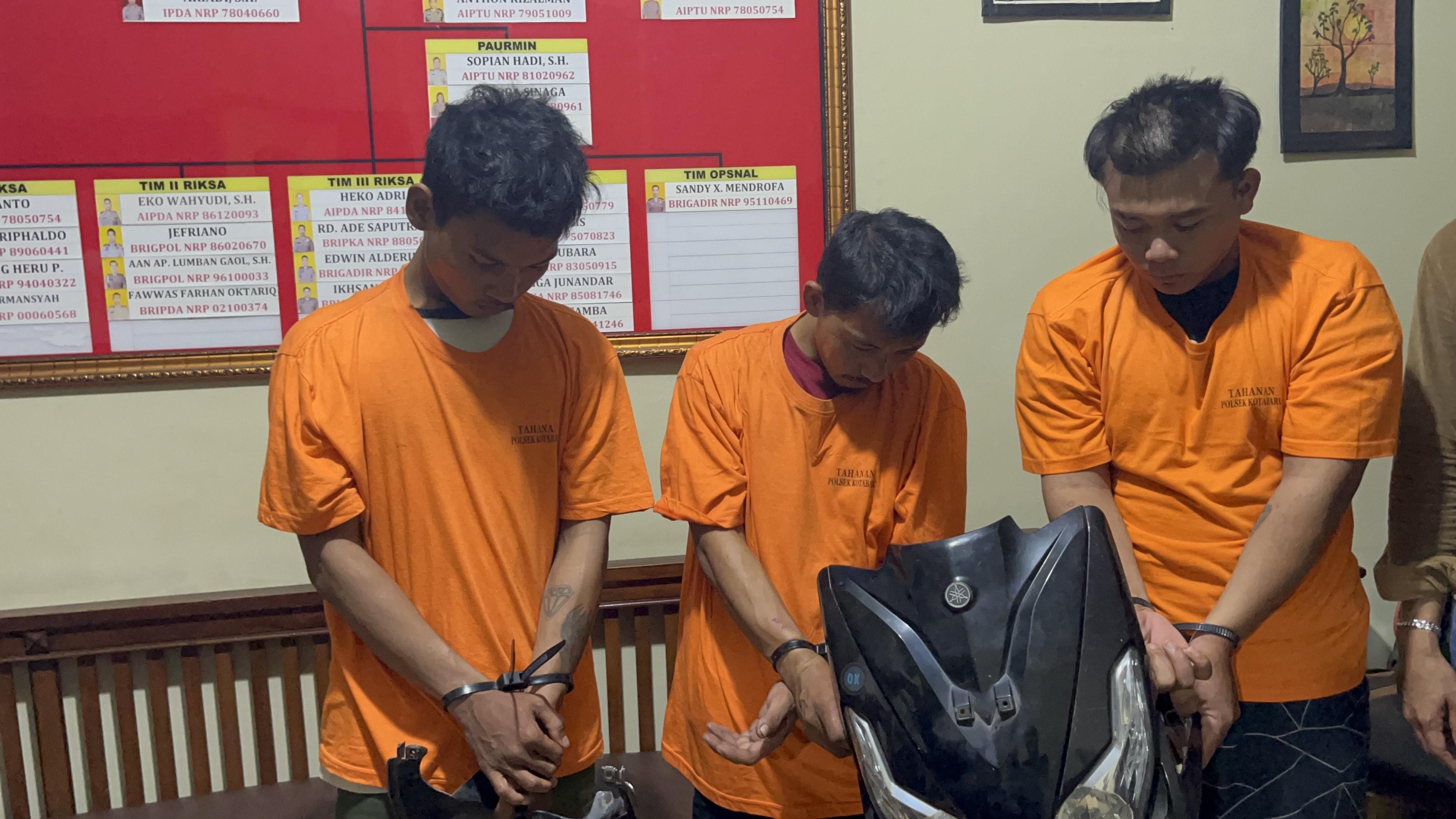 Tim-Opsnal-Polsek-Kota-Baru-tangkap-sindikat-curanmor.jpg