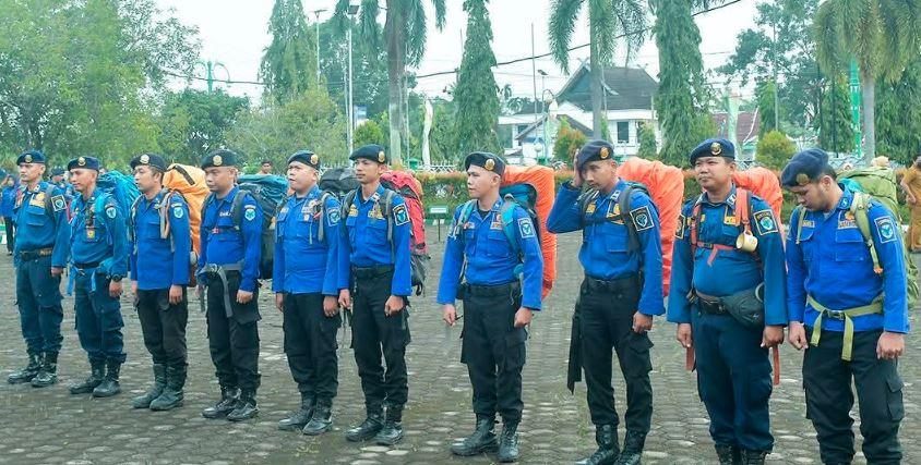 Tim-ekspedisi-dari-Personil-Damkar-Kabupaten-Batanghari.jpg