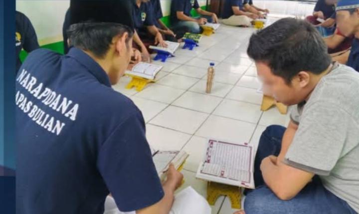 Warga-binaan-baca-Alquran.jpg