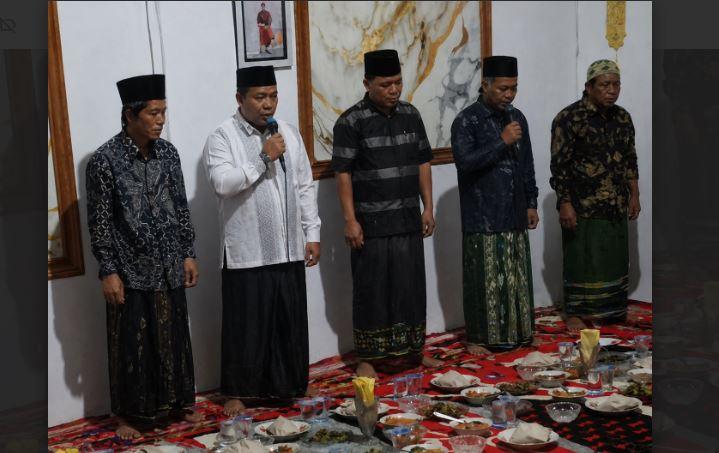 Warga-di-Tanco-Kabupaten-Kerinci-melakukan-Butale-Haji.jpg