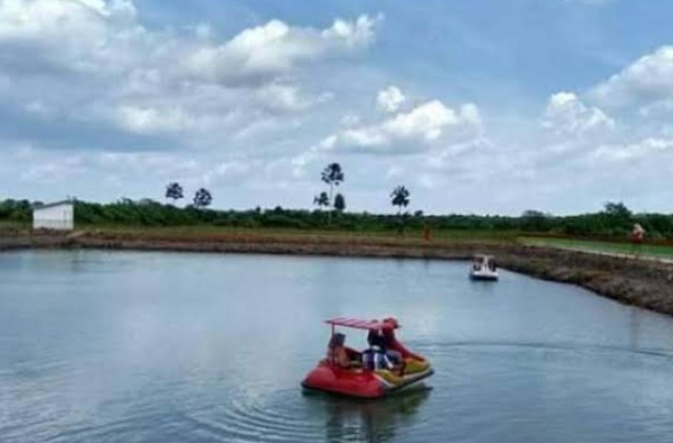 Wisata embung Bina Lestari kini mulai ramai di datangi pengunjung