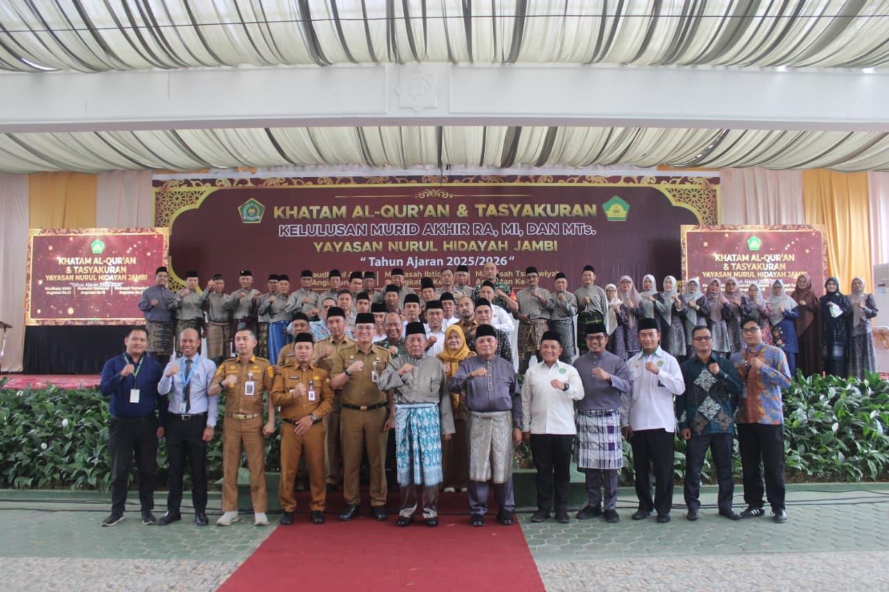 Wisuda-Yayasan-Nurul-Hidayah.jpg