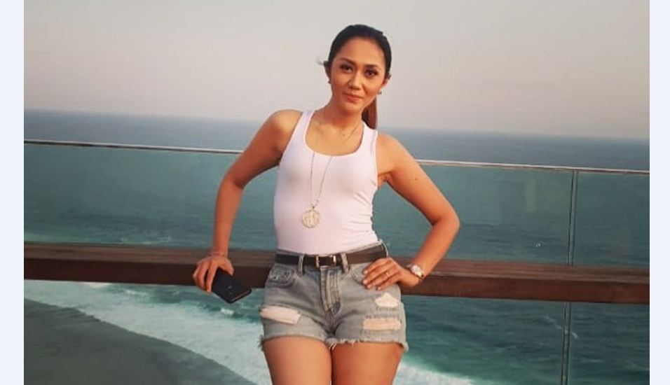 10 Foto Nekat Aida Saskia Pedangdut yang Live IG Bunuh Diri Ternyata Bohongan, Di-bully Netizen