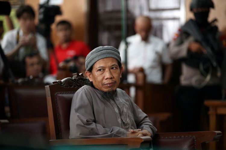 Divonis Hukuman Mati, Aman Abdurrahman Langsung Berdiri dan Lakukan Hal ini