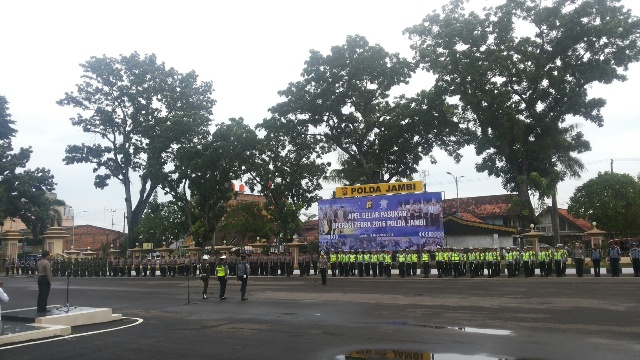 apel-pasukan-polda-jambi_20161116_085828.jpg