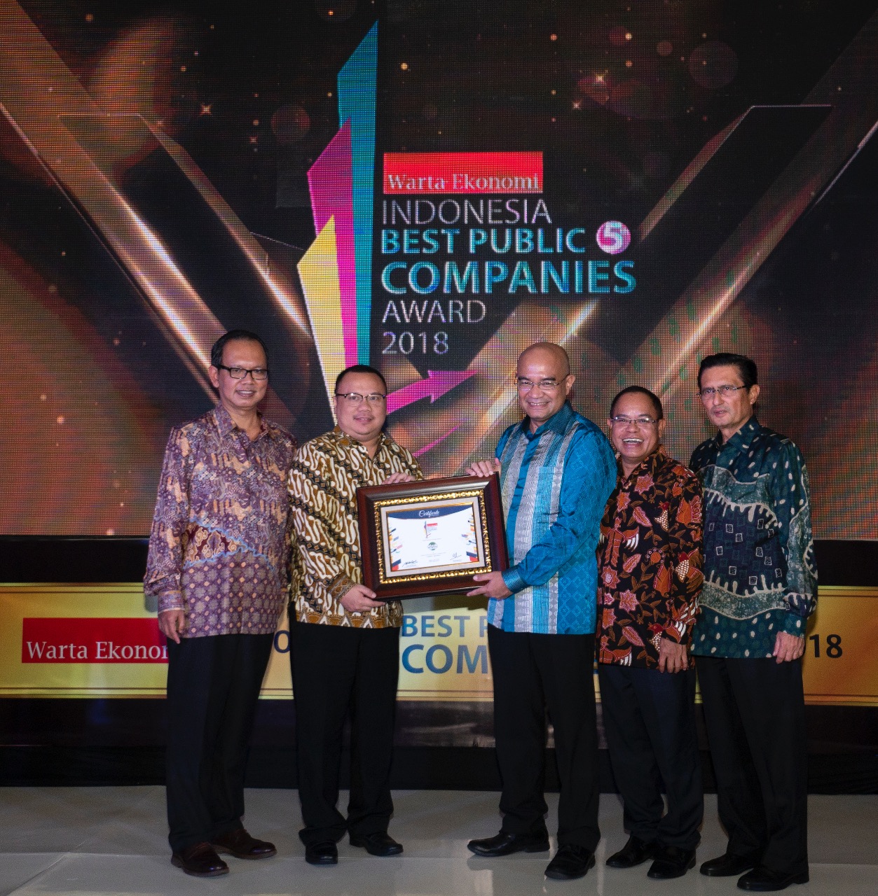 astra-agro-sabet-indonesia-excellent-public-company-2018_20180801_195820.jpg