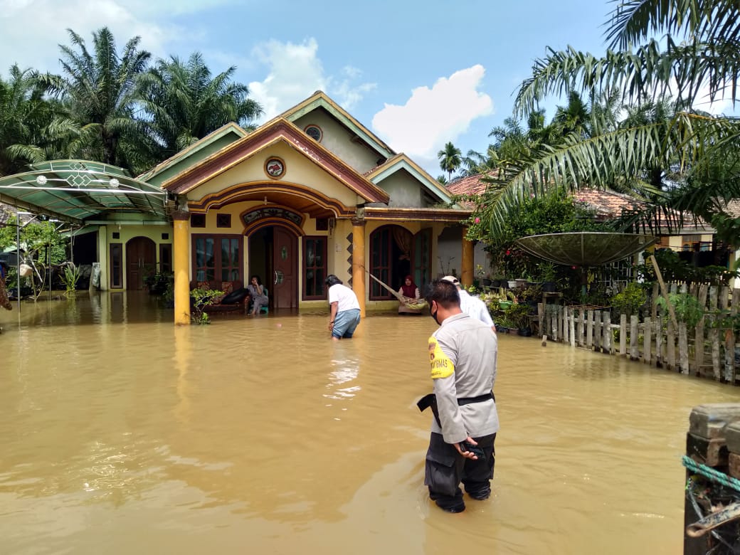 389 Rumah Terdampak Banjir di Desa Pulau Kayu Aro Muarojambi, Air Masuk Sampai Setinggi 1 Meter