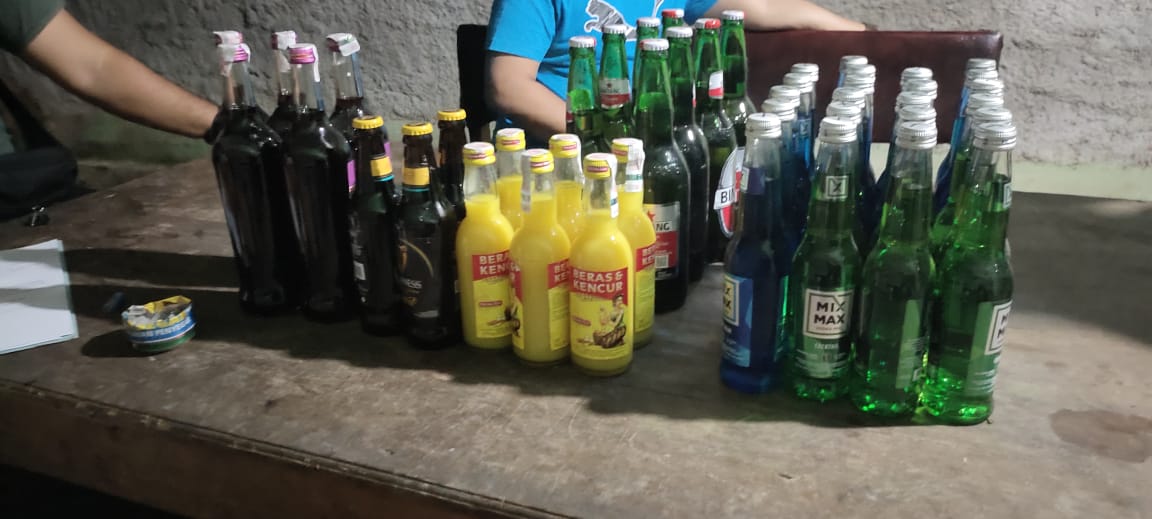 Gelar Operasi Pekat I Siginjai 2021, Polsek Rimbo Bujang Amankan Puluhan Botol Miras