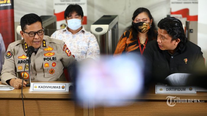 Gedung Kejaksaan Agung Dibakar atau Terbakar? Teka-teki Cleaning Service Tajir Akhirnya Terungkap