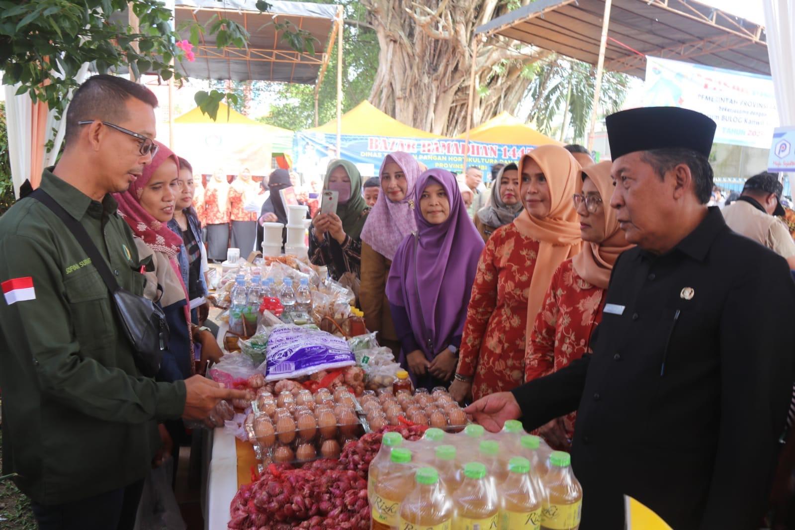 UMKM Upaya Penguatan Ekonomi Masyarakat, Wagub Abdullah Sani Buka Bazar Jelang Ramadan 1445 H