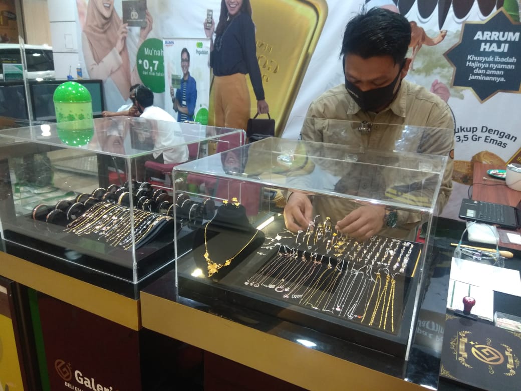 bazar-emas-pegadaian-di-jamtos.jpg