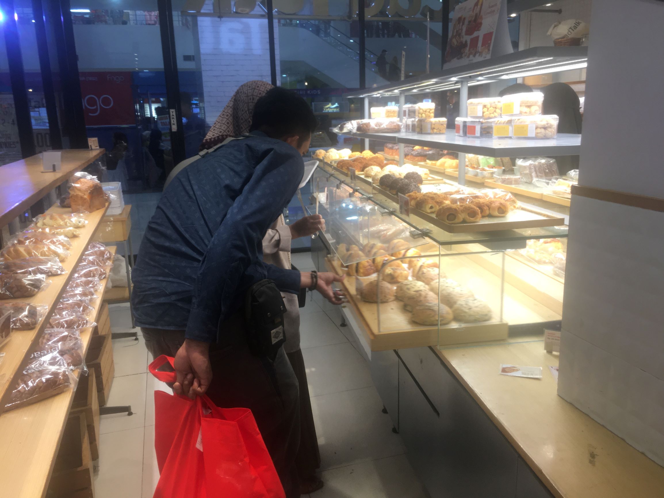 Promo Spesial Family Package Hingga 27 November 2020, Dapatkan Aneka Macam Roti