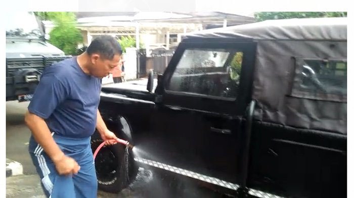 Mengintip Kegiatan Sang Jenderal Buwas Usai Pensiun, dari Urus Ayam sampai Mencuci Sendiri