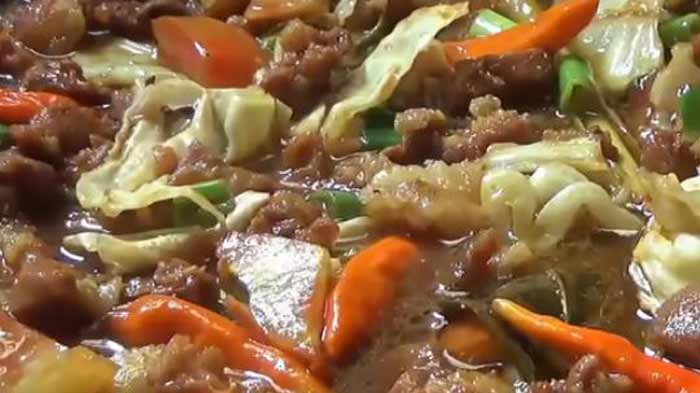Resep Tongseng Kambing, Tambahkan Daun Jeruk dan Daun Salam Saat Merebus Daging