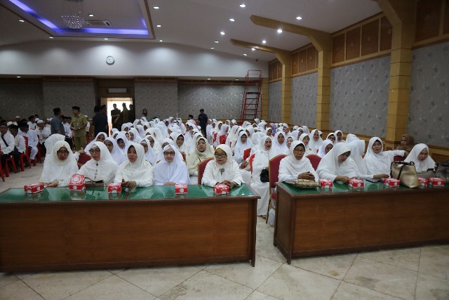 Kisah Tukang Ojek Bentor, Menabung 23 Tahun Bawa Istri Naik Haji Tahun Ini