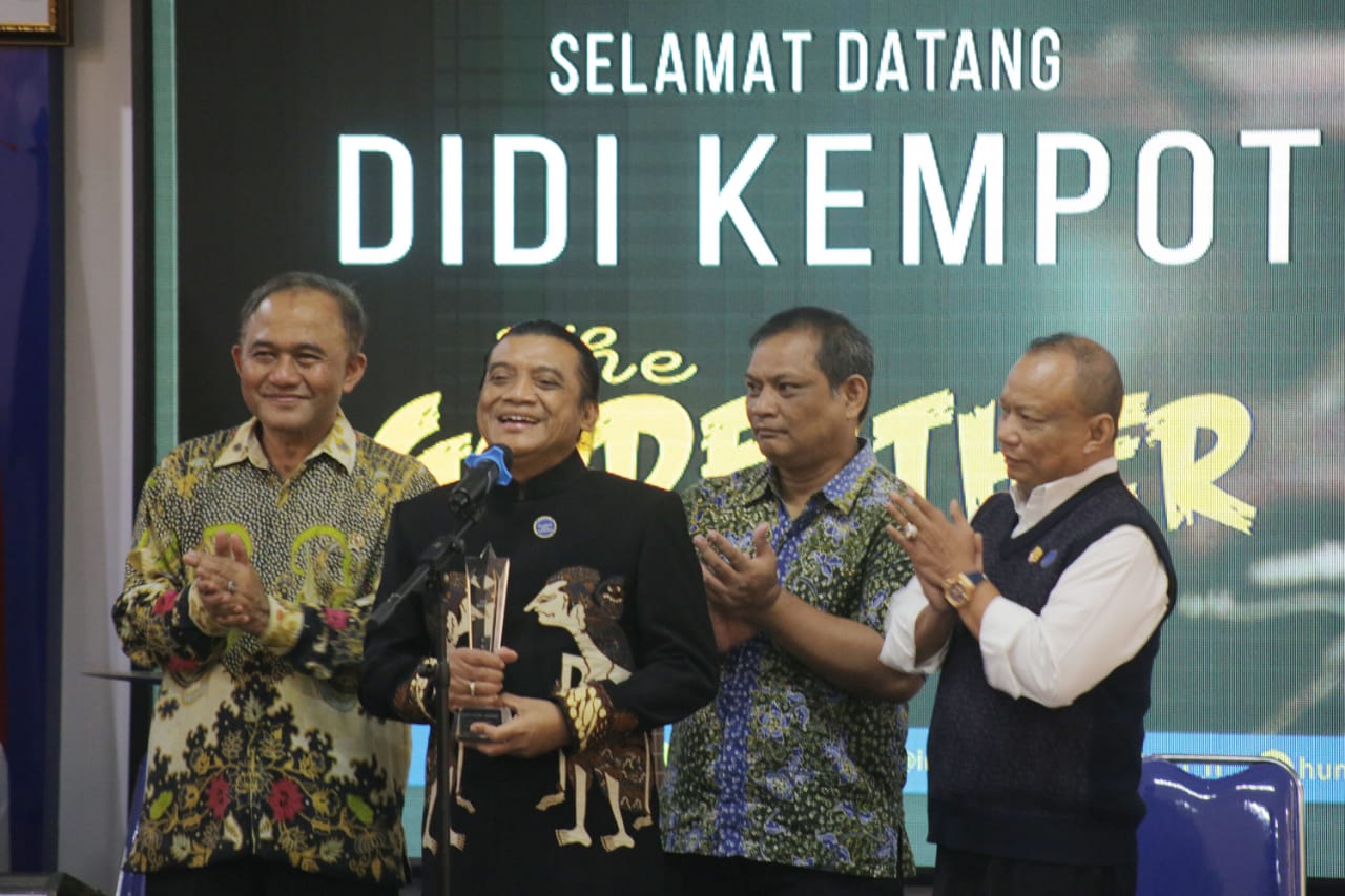 didi-kempot-maestro-campursari-bersama-pwki.jpg