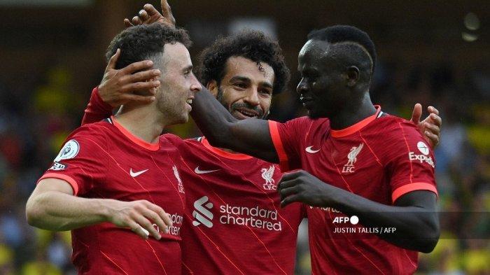 diogo-jota-mo-salah-dan-sadio-mane-trio-penyerang-liverpool-saat-di-anfield-stadium.jpg