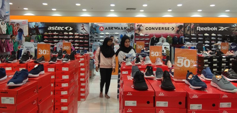 Diskon Sports Station hingga Converse di Jamtos, Beli 2 Sepatu Diskon 20 Persen