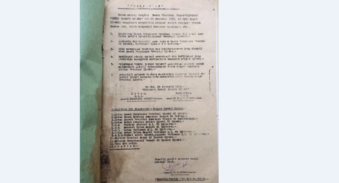 Misteri Lemari Kuno Kakek Zakaria di Sarolangun Terungkap, Bambang Kaget saat Bongkar Bawahnya