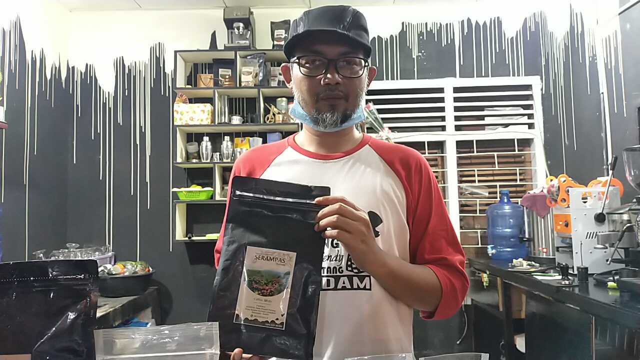 Berawal dari Hoby Ngopi, Kini Doni Punya Caffe dan Website Khusus di Bangko
