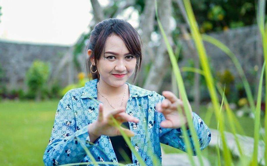 Chord Kunci Gitar dan Lirik Lagu Wes Tatas - Happy Asmara, Kunci Gitar Dasar Mudah Dimainkan dari C