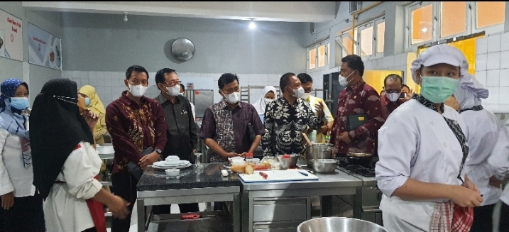 dprd-studi-banding-smk-ke-yogyakarta-032022.jpg