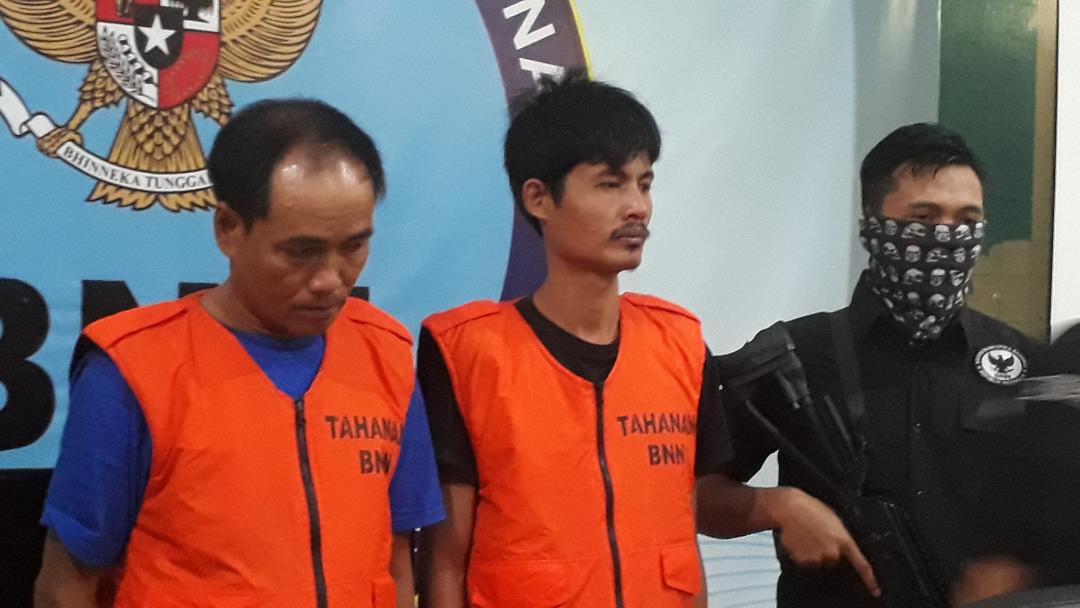 dua-bandar-narkoba-diringkus-bnnp-jambi.jpg