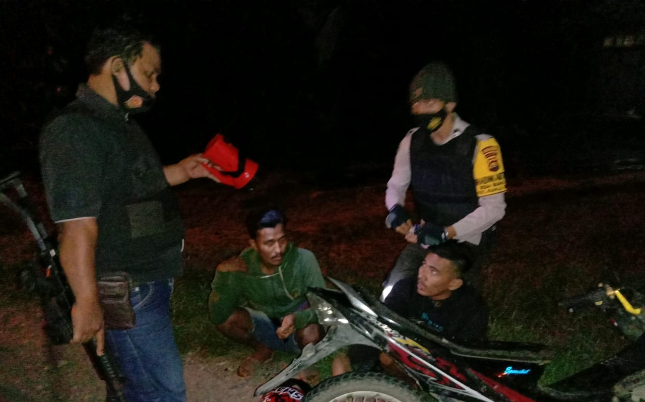dua-warga-tanjabtim-ditangkap-polsek-betara03.jpg