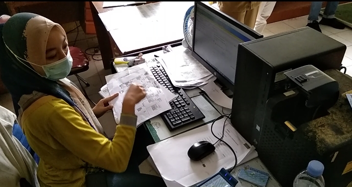 Layani Perekaman Data Warga 16 Desa di Limun, Pihak Dukcapil Sarolangun Berkantor di Kantor Camat