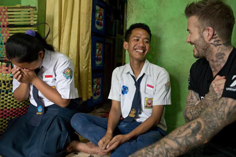 Gara-gara Warga Kota Ada yang Lihat David Beckham Nyetir sambil Mainan HP, Akhirnya Ditilang