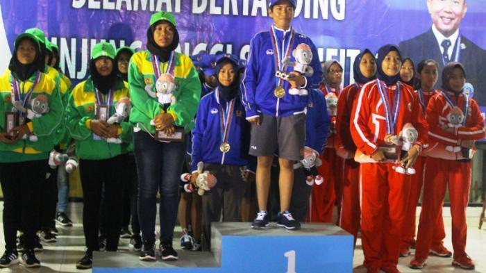 Jawa Barat Kokoh di Puncak, Drumband Putri Sumbang Emas
