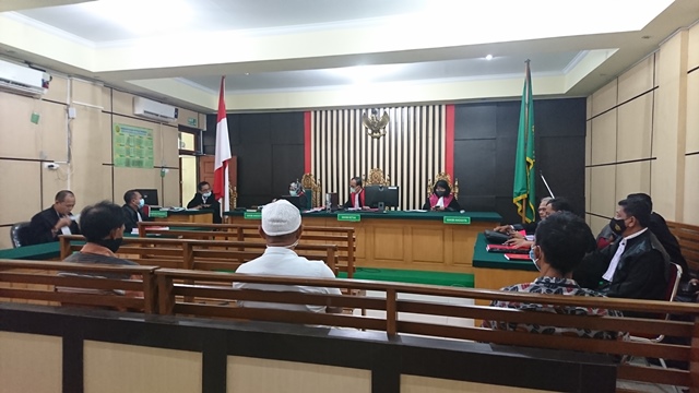 empat-terdakwa-kasus-korupsi-linmas-kabupaten-merangin-langsung-ditahan.jpg