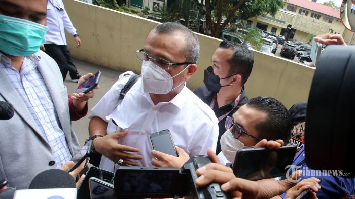 Ferdinand Hutahaean Langsung Ditahan Usai Diperiksa 11 Jam Kasus Cuitan Bermuatan SARA