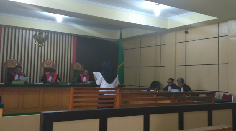 Dituntut 10 Tahun Penjara, Ini Pledoi Ferry Nursanti di Sidang Pembangunan Perumahan PNS Sarolangun