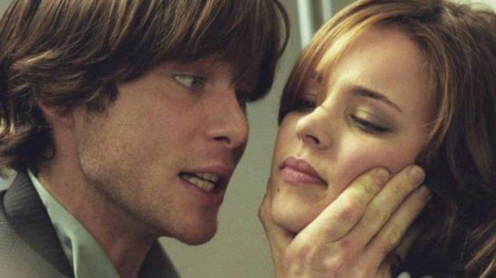 Sinopsis film Red Eye di Trans TV, Manajer Cantik Bertemu Pria Tampan yang Bikin Pengakuan